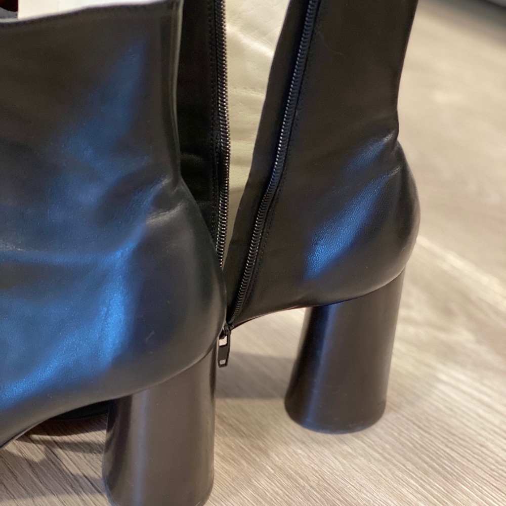 Celine size 39.5